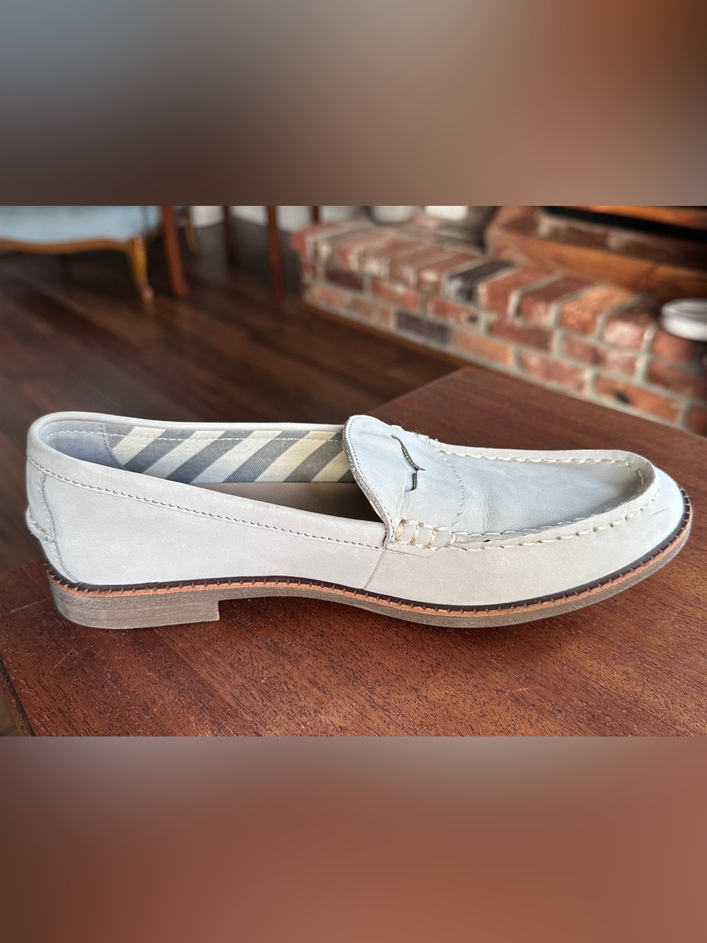 Sperry Seaport Penny Women’s 8 Light Gray Leather Loafers Classic Preppy - Picture 3 of 5